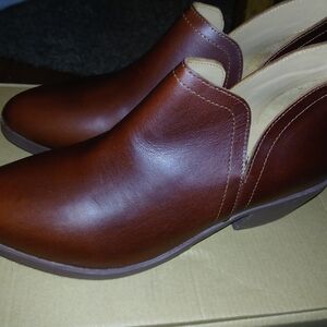 Nisolo Women's Chestnut Leather Ankle Boots